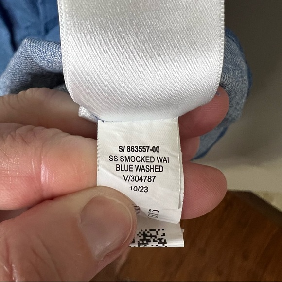 Old Navy Smocked Waist Midi Blue Denim Wash Dress size small - Picture 7 of 9